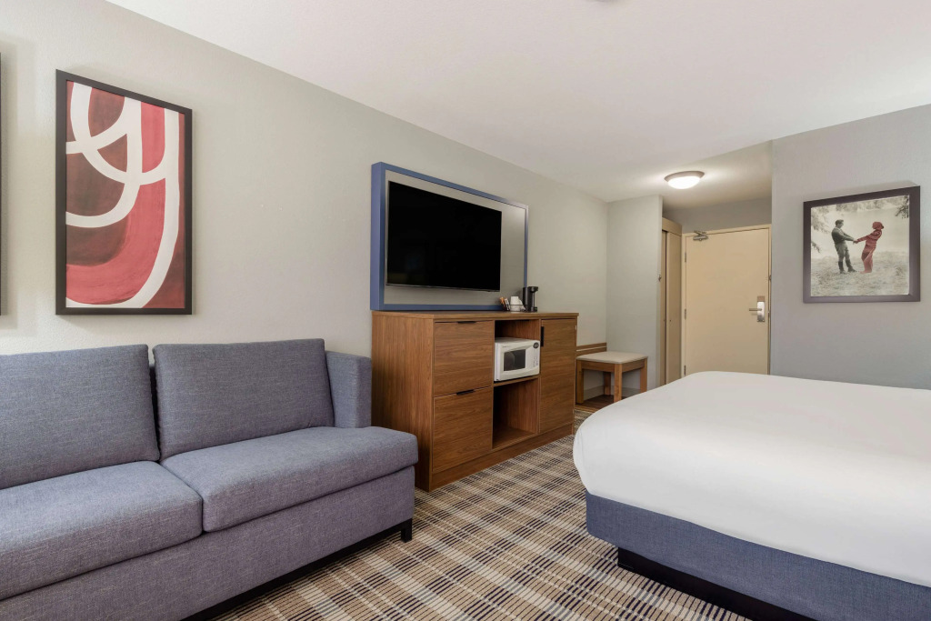 AmericInn by Wyndham Duluth