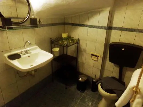 Leia Guest House