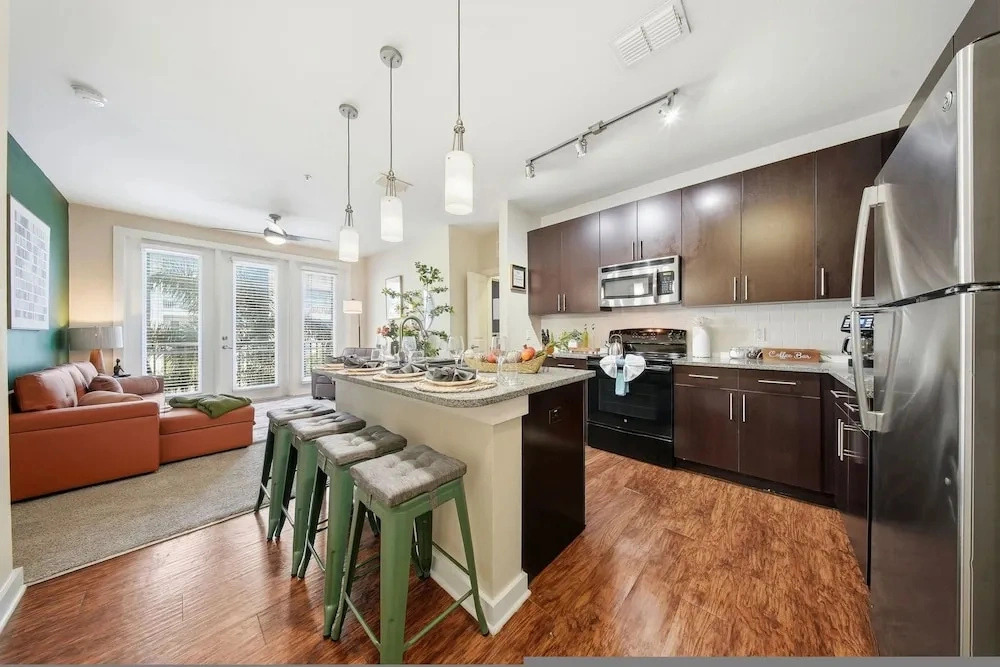 Modern 2BR w Pool Pet-friendly Unit 16