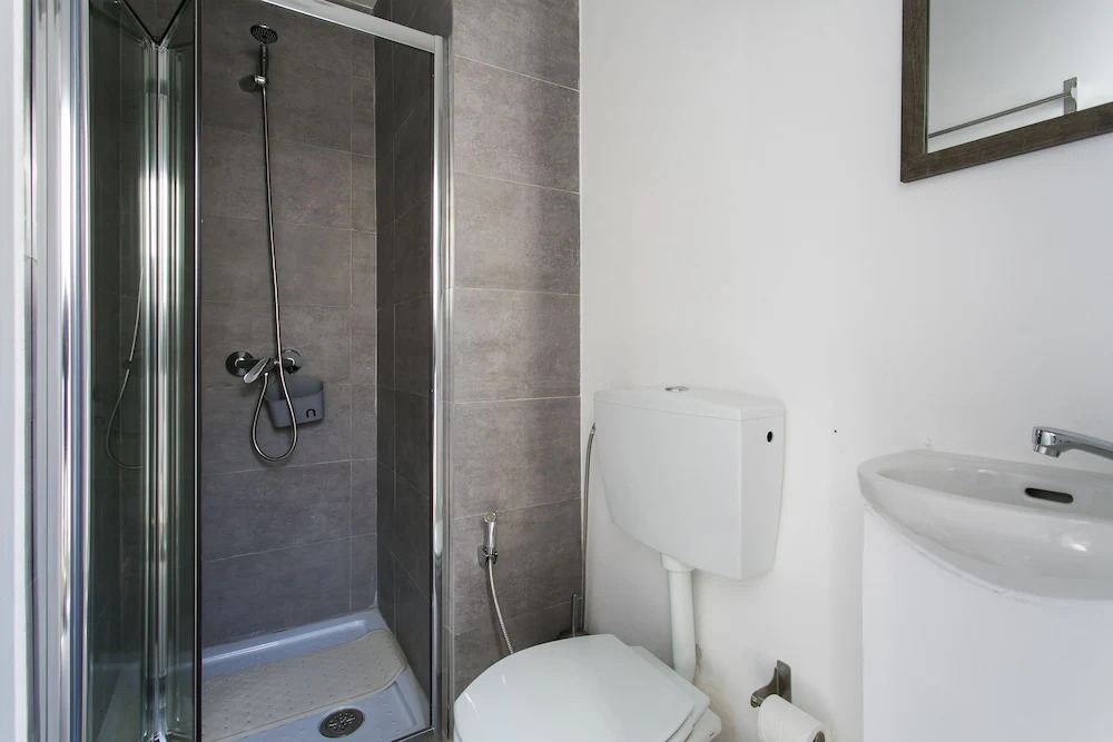 5 Bedroom Apartment near Av Liberdade