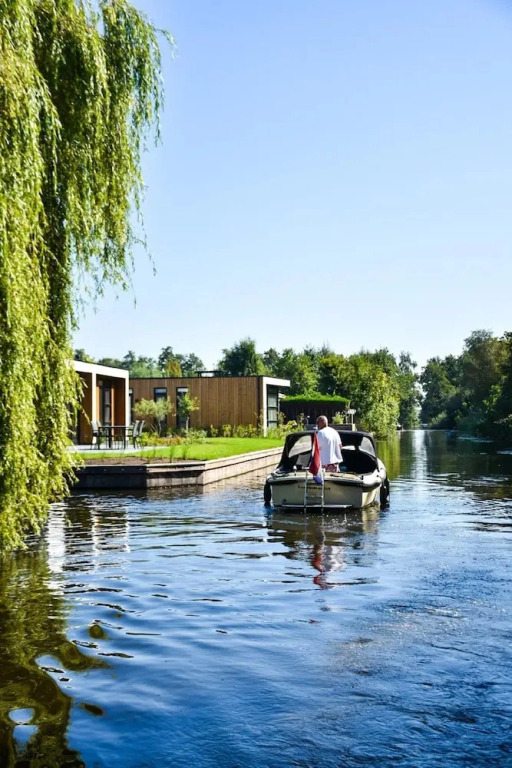 House With Three Bathrooms, on a Holiday Park