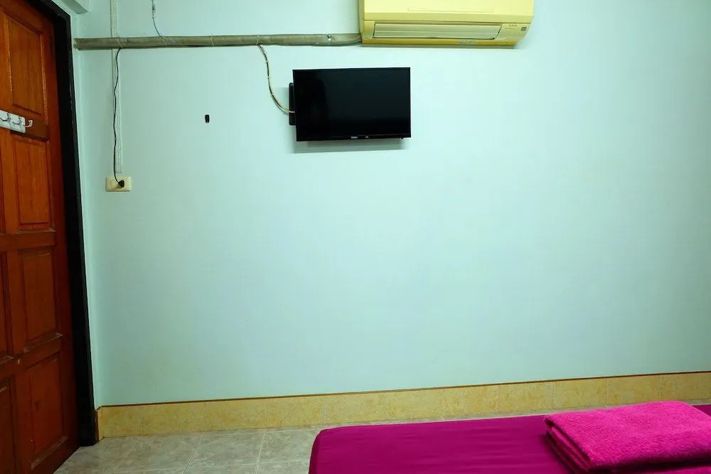 Chotiphan Apartment