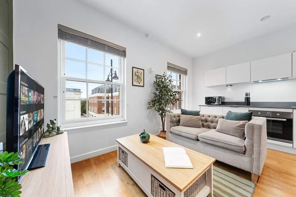 Stunning 1 Bed Apartment Near Heathrow London