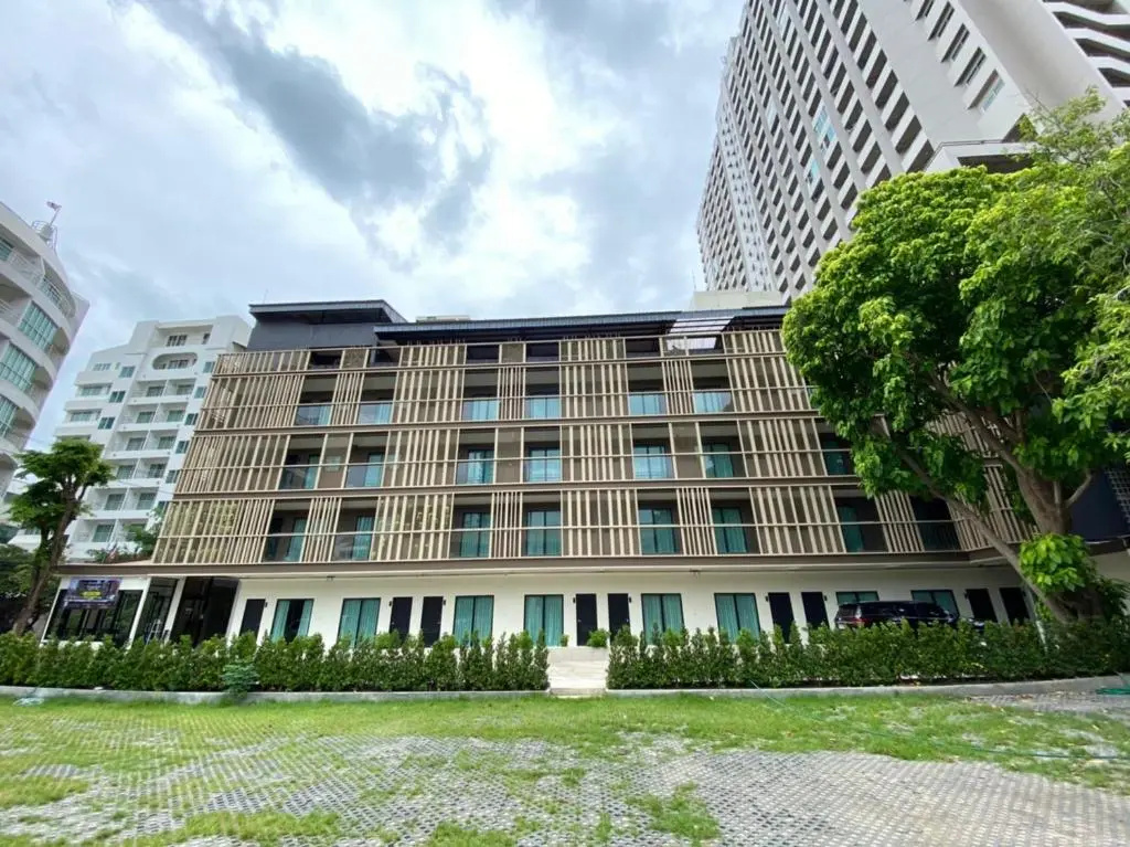The Shade Residence