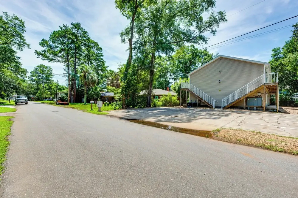 Universities, Parks & More: Getaway in Tallahassee