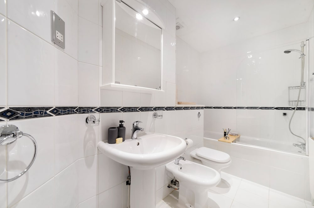 Hertford Flat 15