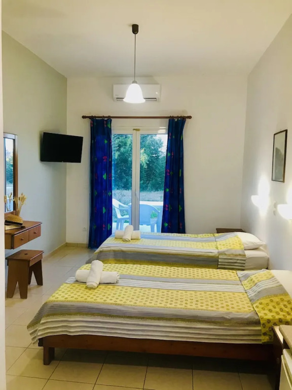 Studio in Banos Apartments with shared Swimming Pool