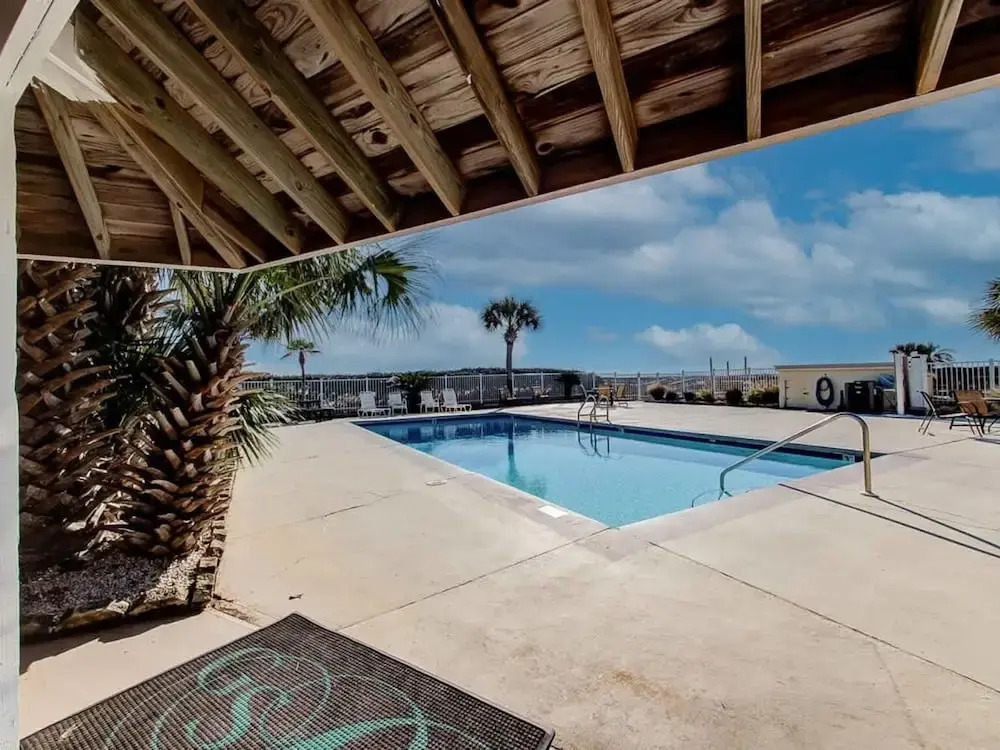 Good Vibes - The Affordable Beach Vacay