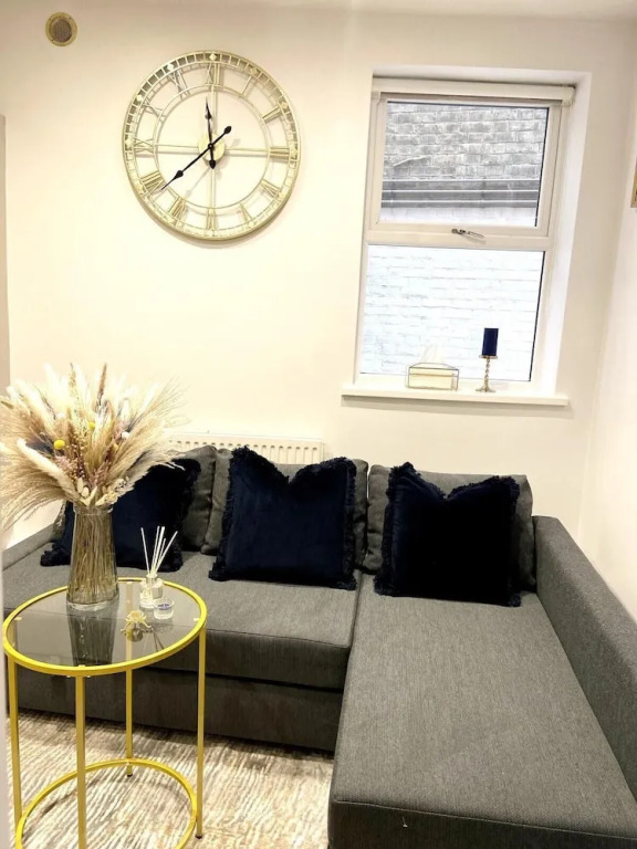 Inviting 3-bed Apartment in London