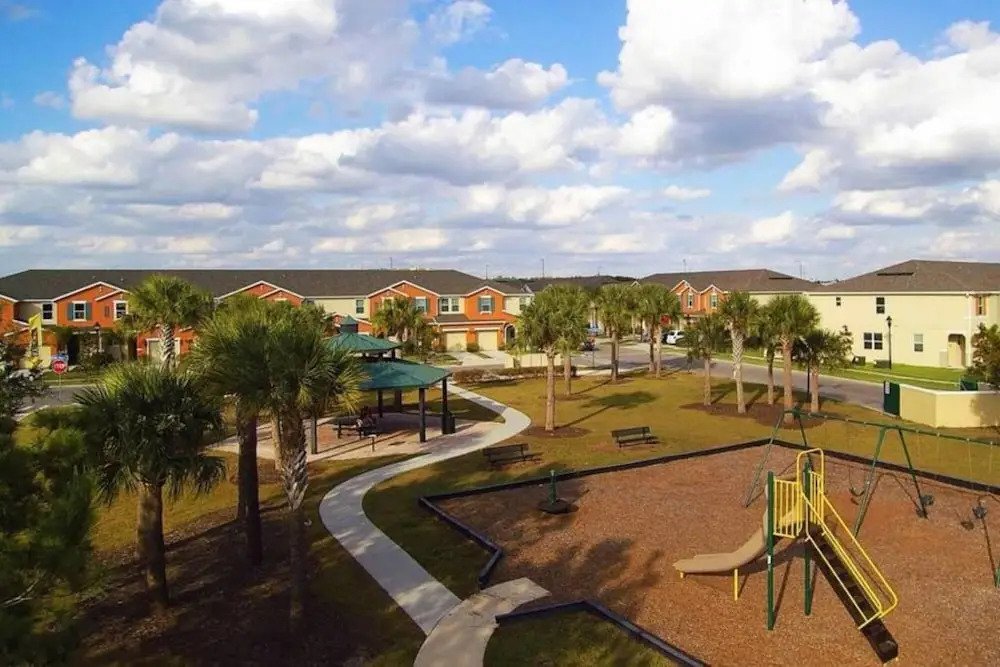 Cozy Property Located 4 7 Miles From Disney World and Near Attractions