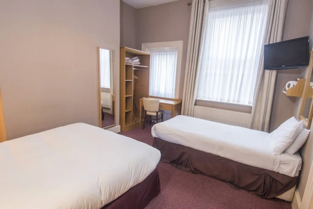 Phoenix Park Hotel