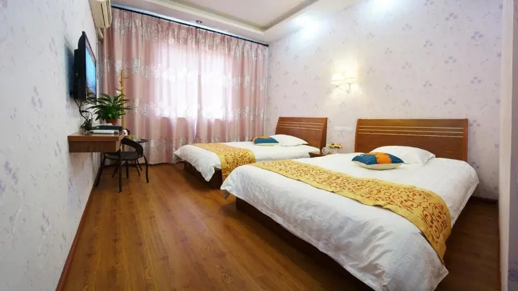 Wuzhen Dongming Inn