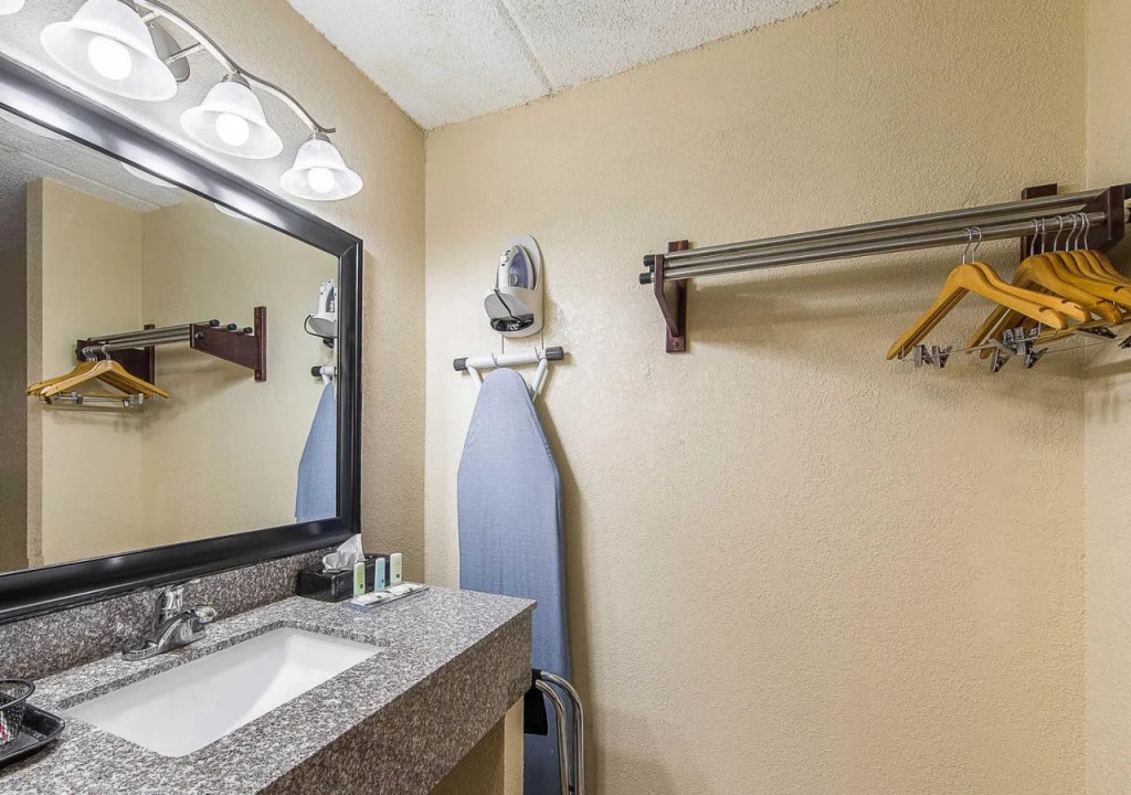 Quality Inn Forest City