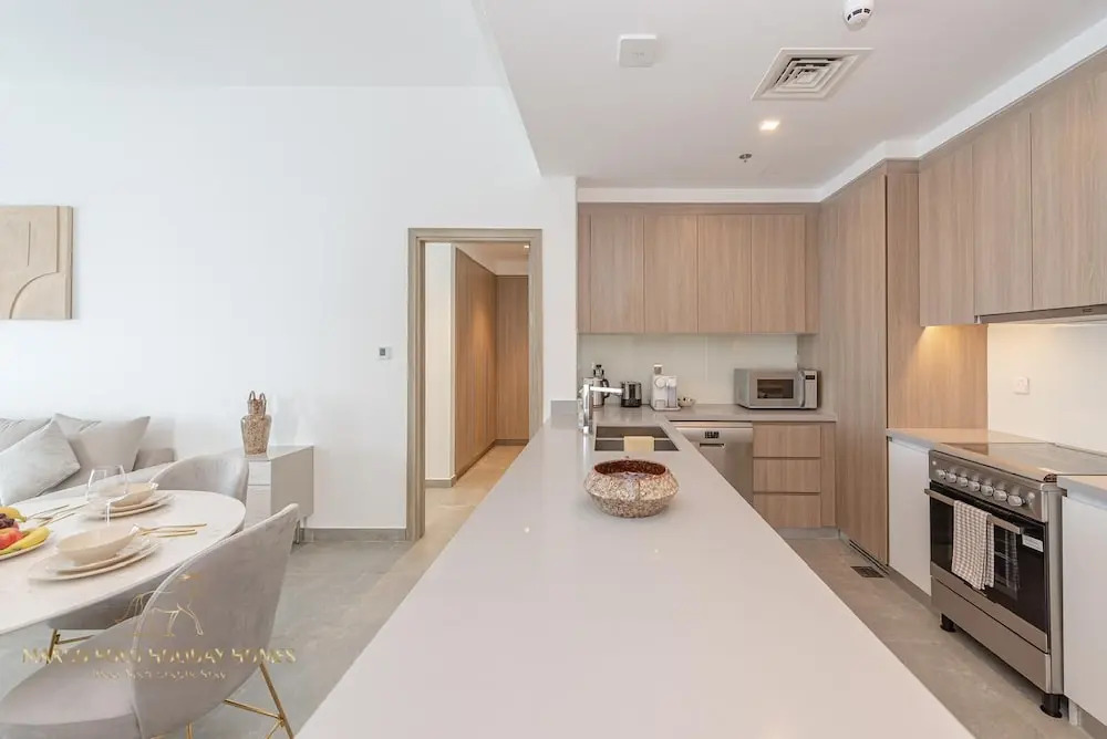 Marco Polo - Stunning 2 BR With Marina Views | Huge Pool & Gym