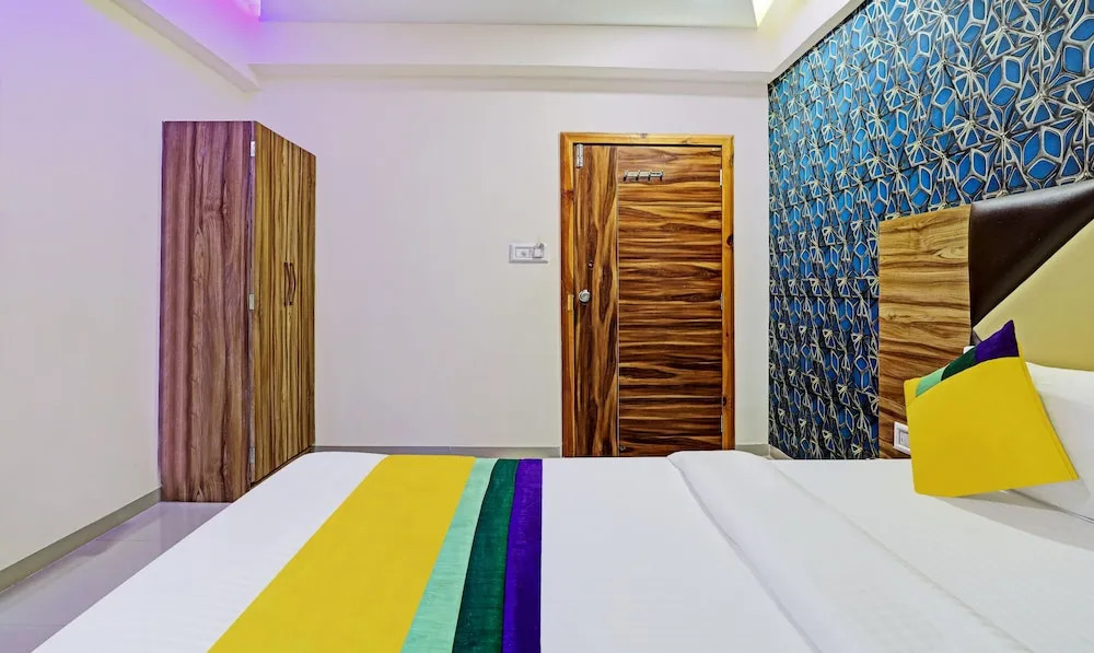 Hotel RK Palace