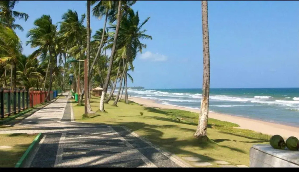 Triplex beira mar com 3 suítes