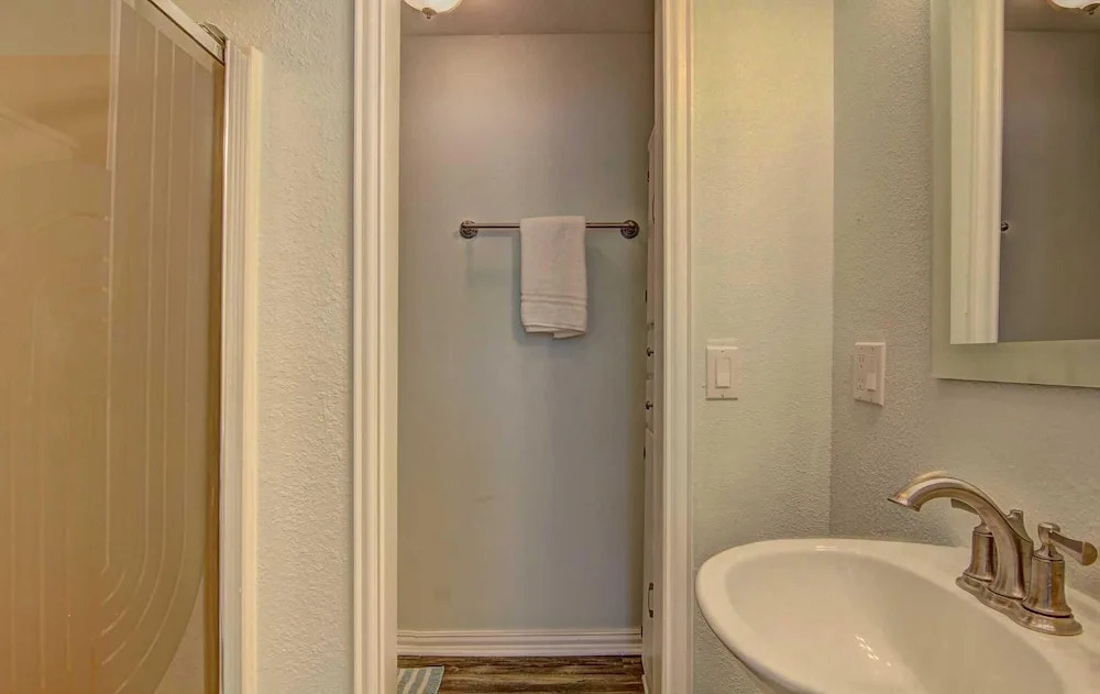 The Blue Pearl - 2 Br Home