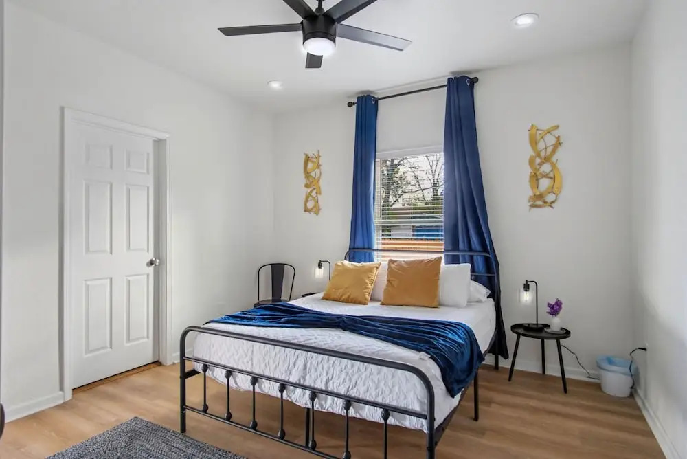 Your Inner-city Sanctuary 3BR 2BA Near Riverwalk