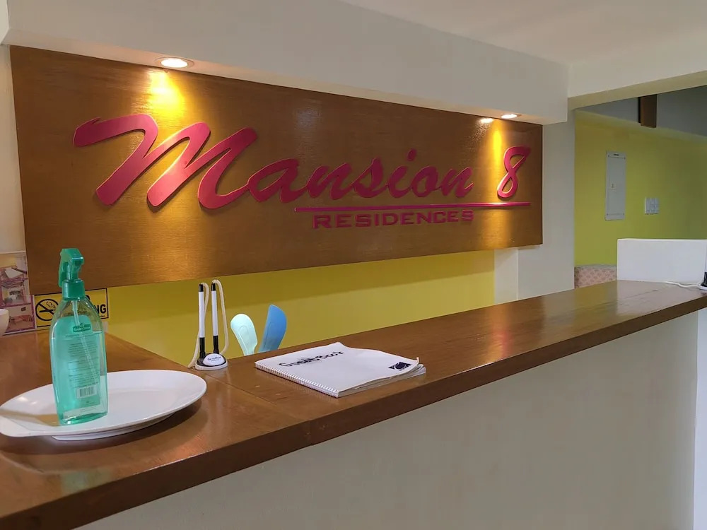 Mansion 8 Residences