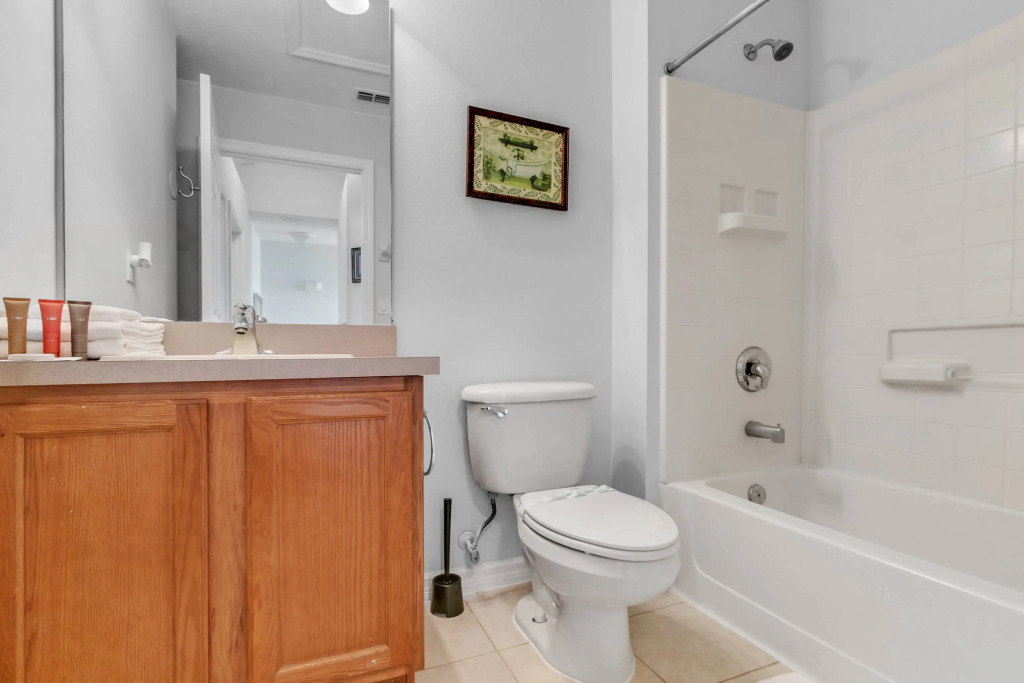 3 Bedrooms 2 Bathrooms Bella Vida 4552 Al