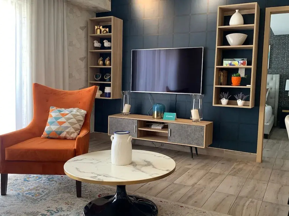 Breakfast Included Regatta Living II 404