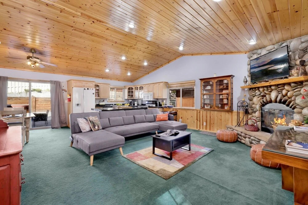 1953-river Rock Lodge 3 Bedroom Home by RedAwning