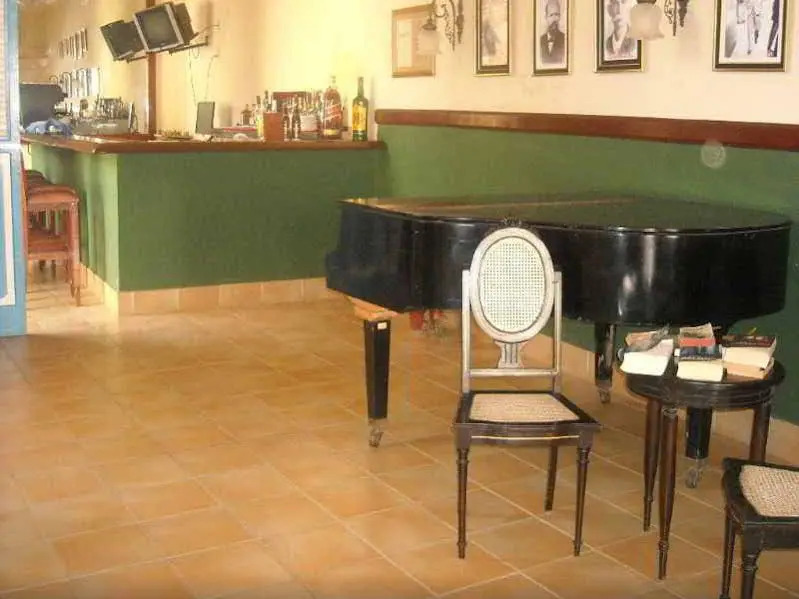 Hostal Mascotte