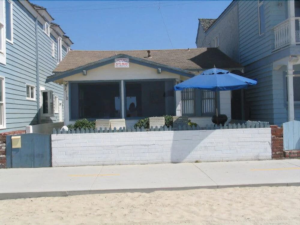 2710 W Ocean Front Lar 2 Bedroom Home