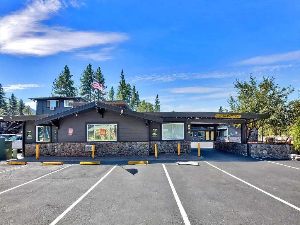 Secrets Inn Lake Tahoe
