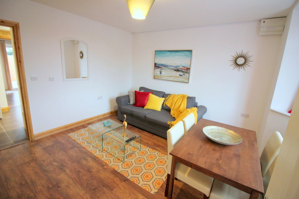 Saint Luke's Apartments (Peymans)