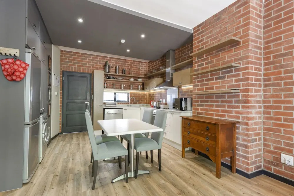 The Vantage Serviced Apartment Collection
