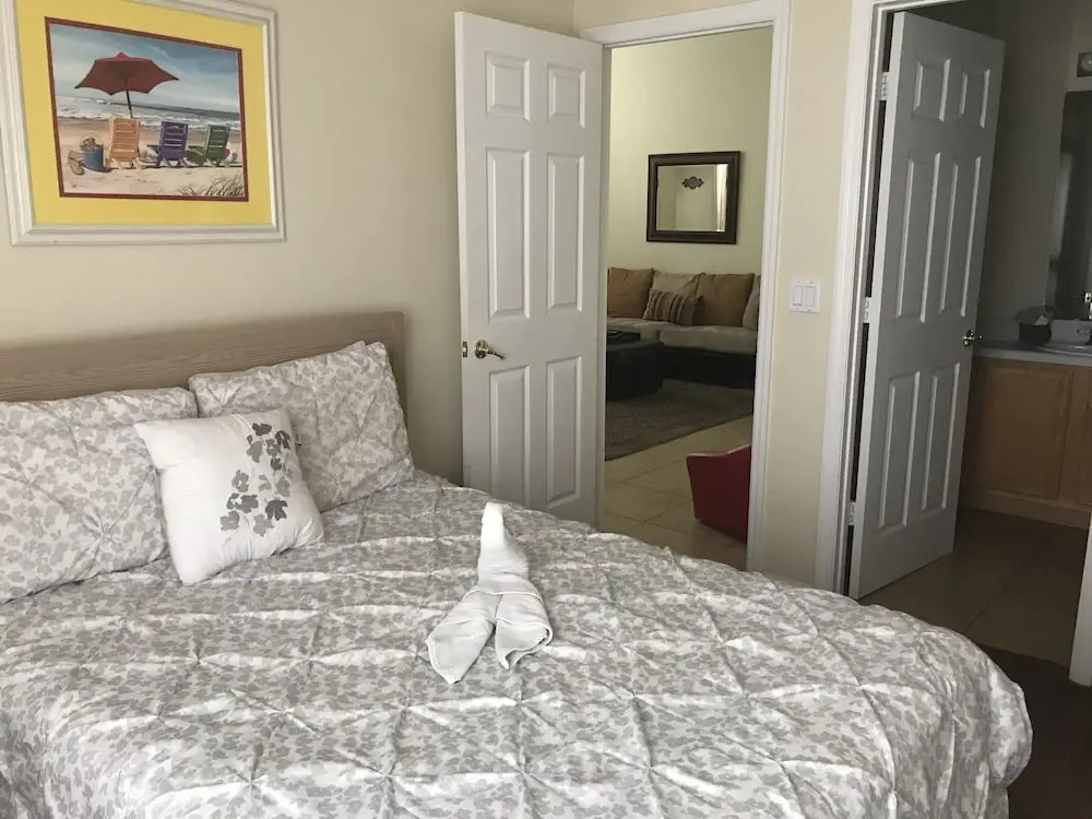 Kissimmee Vacation Homes by Shine FM