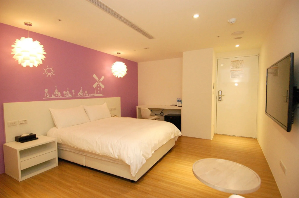 Season 5 Inn