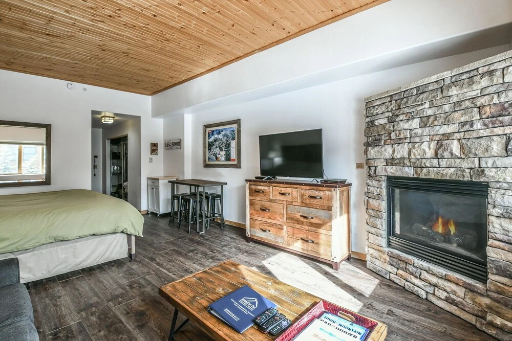 Gateway Lodge 5051 by Summitcove Vacation Lodging