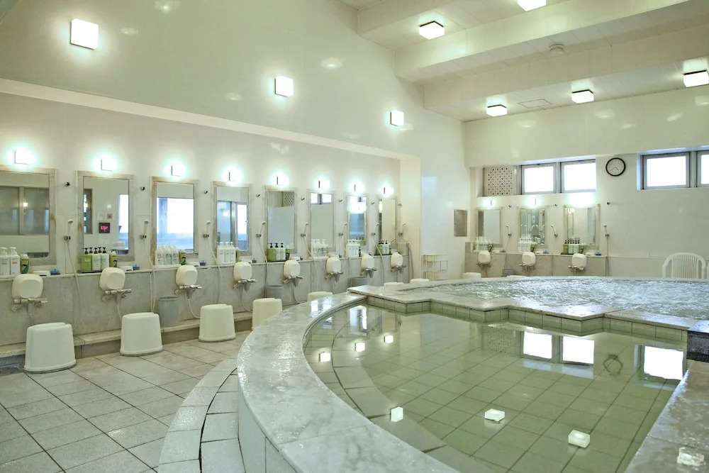bnb plus Ueno Park Female only