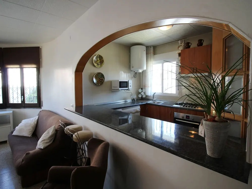 Majestic Holiday Home in Empuriabrava With Private Swimming Pool, Garden and Mooring