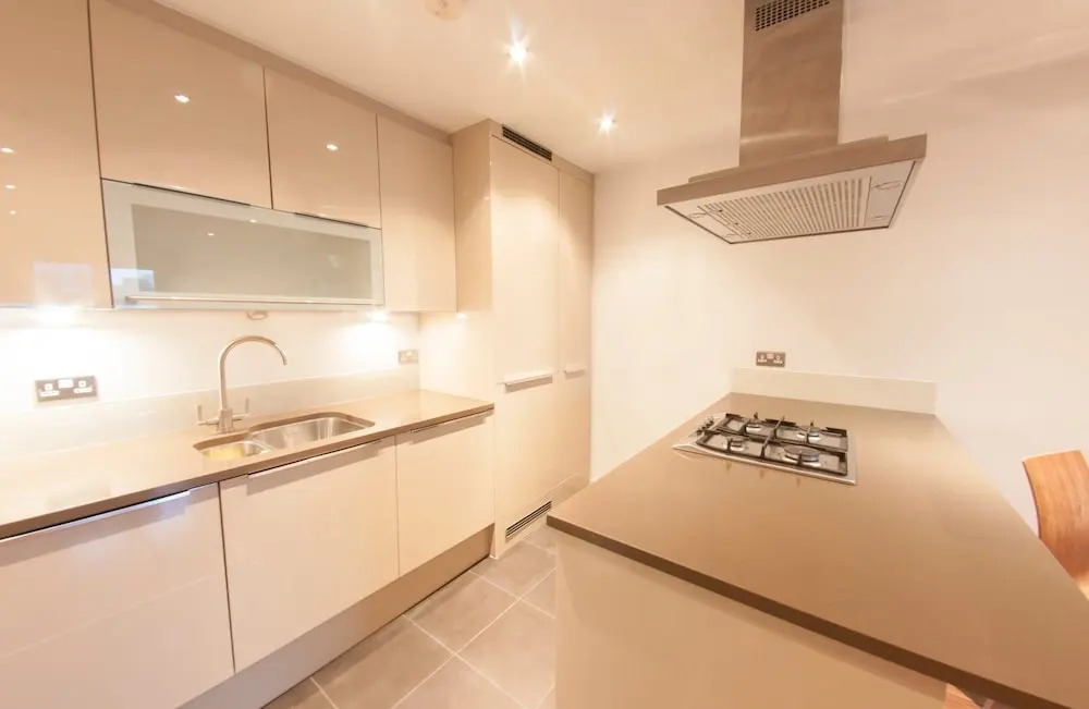 Elegant, Modern Flat in Central London, For 4