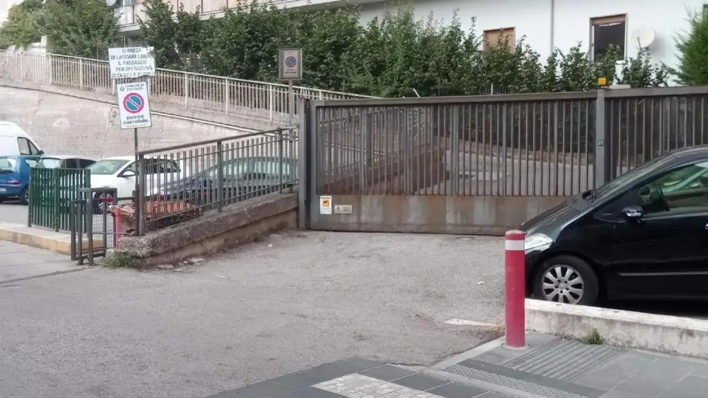 ROOM & PARKING in Centro Città con Parcheggio Privato e WIFI