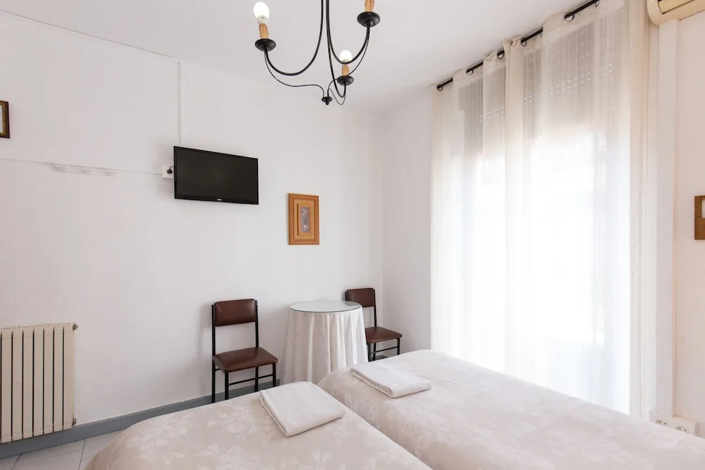 Pension Mesones
