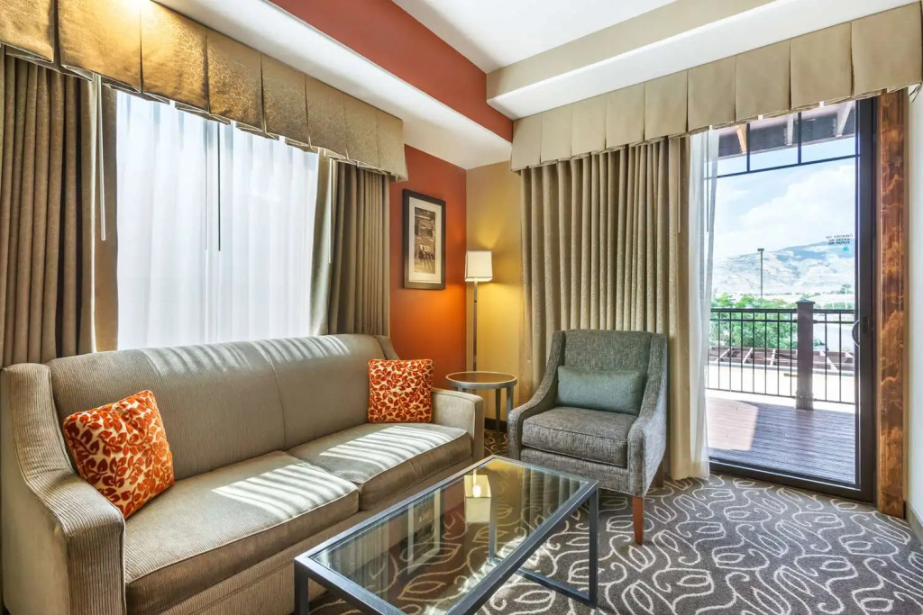 Best Western Premier Ivy Inn & Suites
