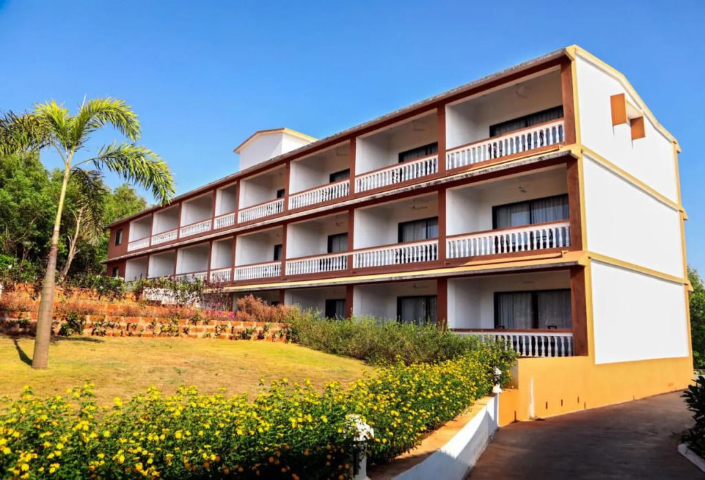 Blue Ocean The Fern Resort & Spa Ganpatipule, Series by Marriott