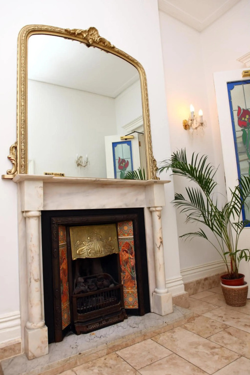 Gatwick Cambridge Hotel