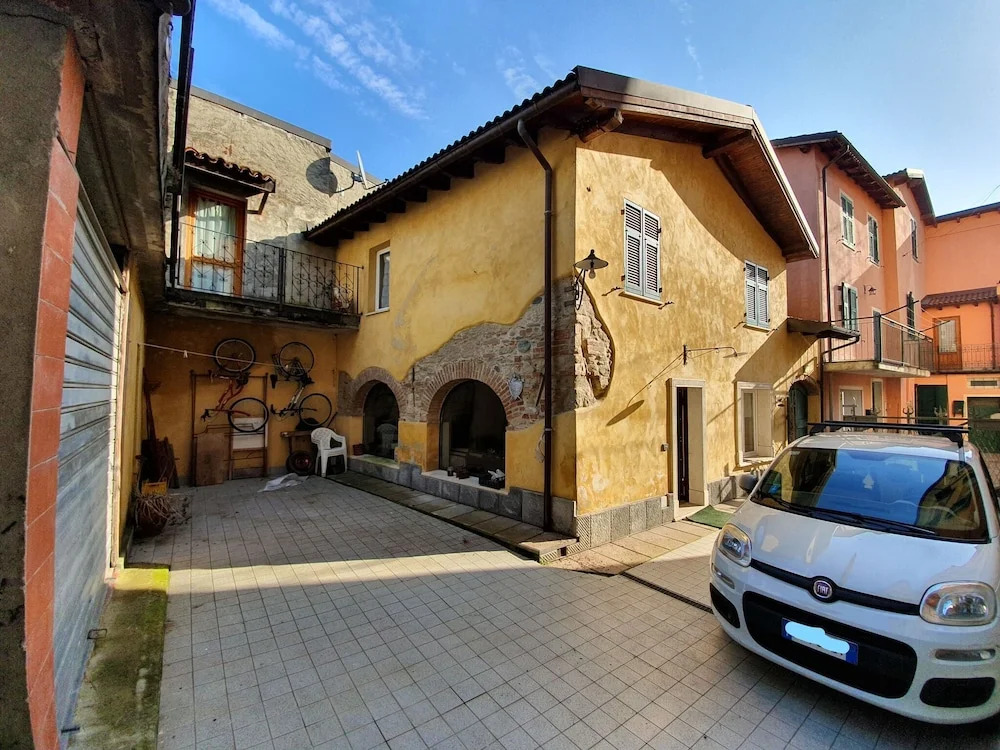 Alluring Holiday Home in Gavi With Garden