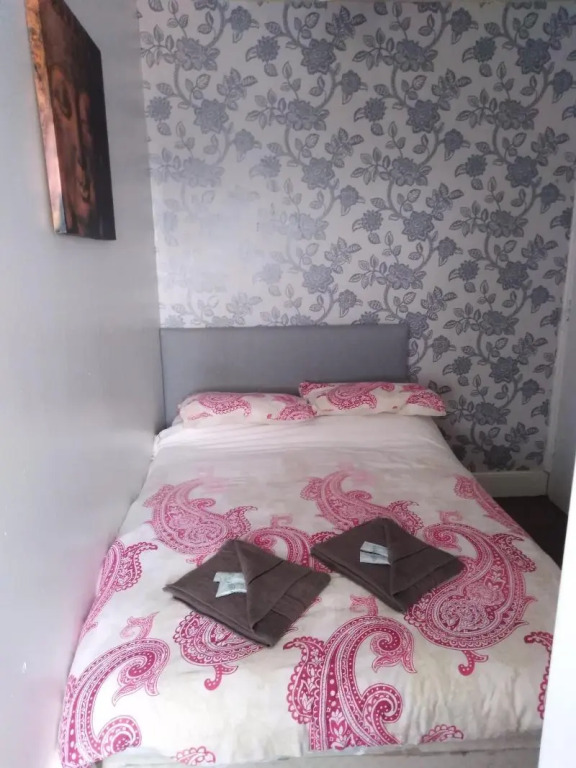 MyRoomz Seaview Hotel