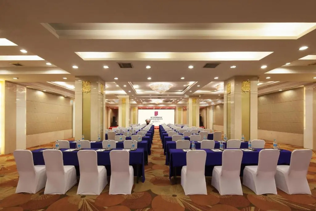 Jinjiang West Capital International Hotel