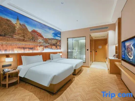 Vienna Hotel (Shuozhou Shanyin South Station Yulong International)
