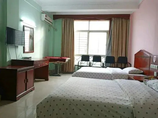 New Feitu Hotel guigang (Guest World RT-Mart)