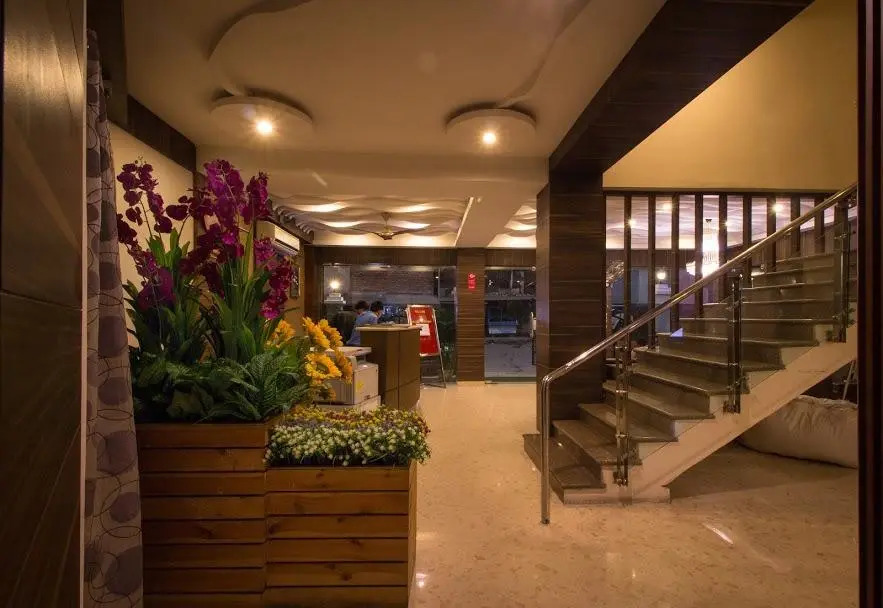 Rajdarbar Hotel & Banquets