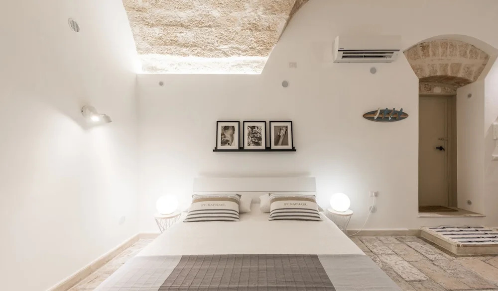Stone Apartment M8 Bari City Center