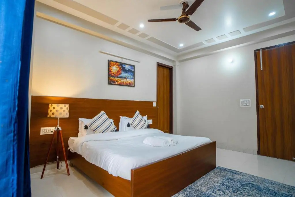 The Lodgers 2 BHK Serviced Apartment infront of Artemis Hospital Gurgaon
